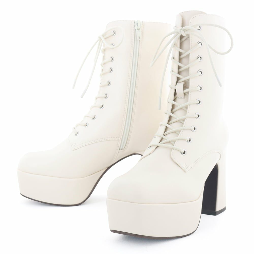 2025秋のニューカラーはアイボリー♪