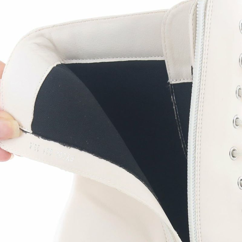 裏地やインソールはクッションを効かせて、ふわふわ・もちもちの履き心地を目指しました