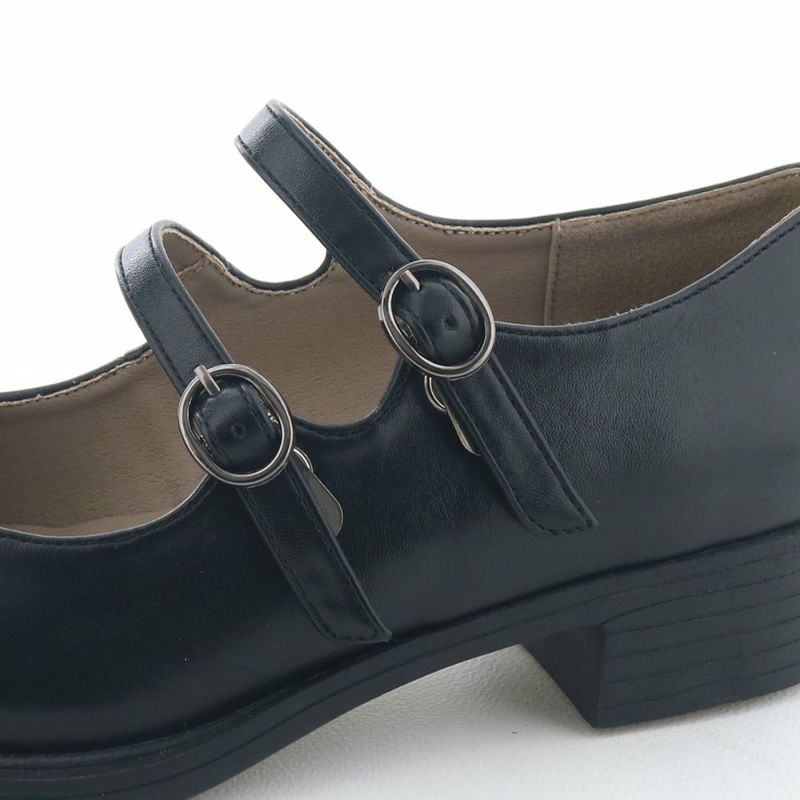 2本のストラップでしっかり足をホールドします