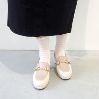 アイボリー
