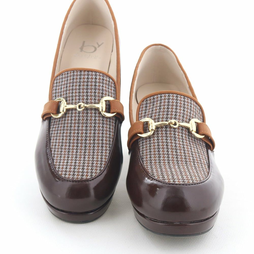 ストームヒールのレディライクな佇まい