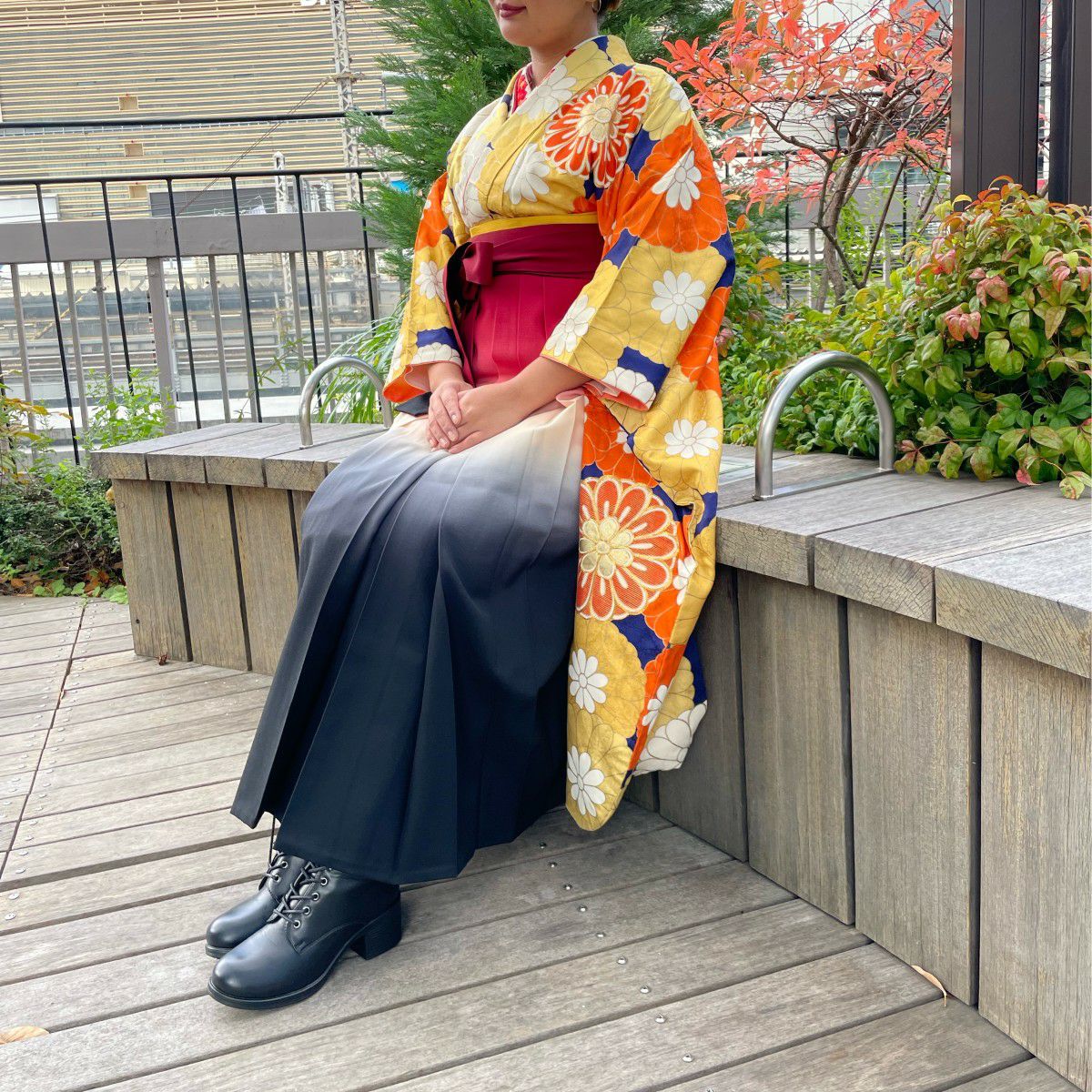 スタッフ着用：ブラック