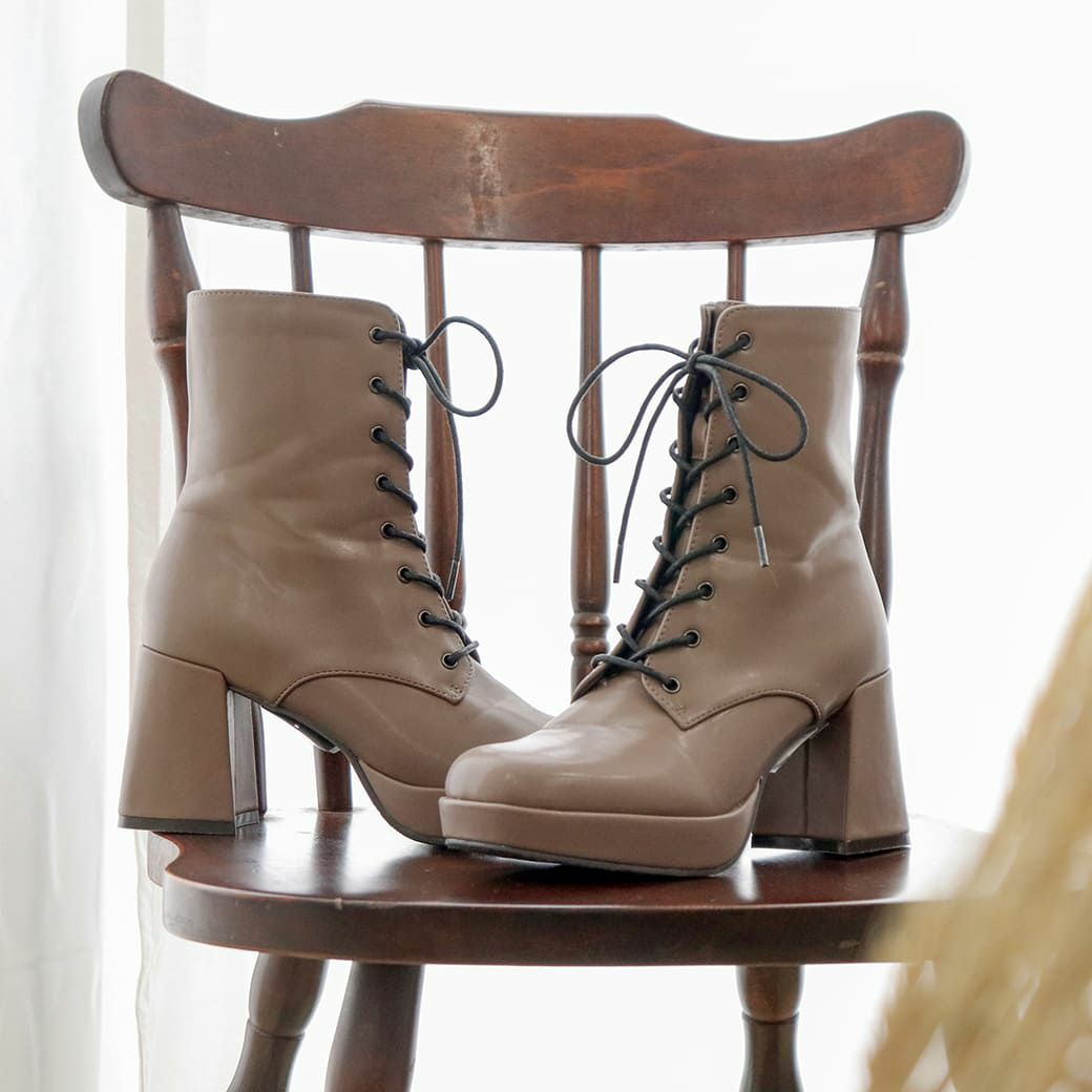 晴雨兼用│厚底レースアップブーツ