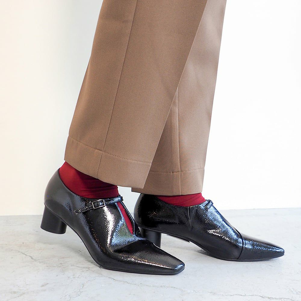 ブラックエナメル