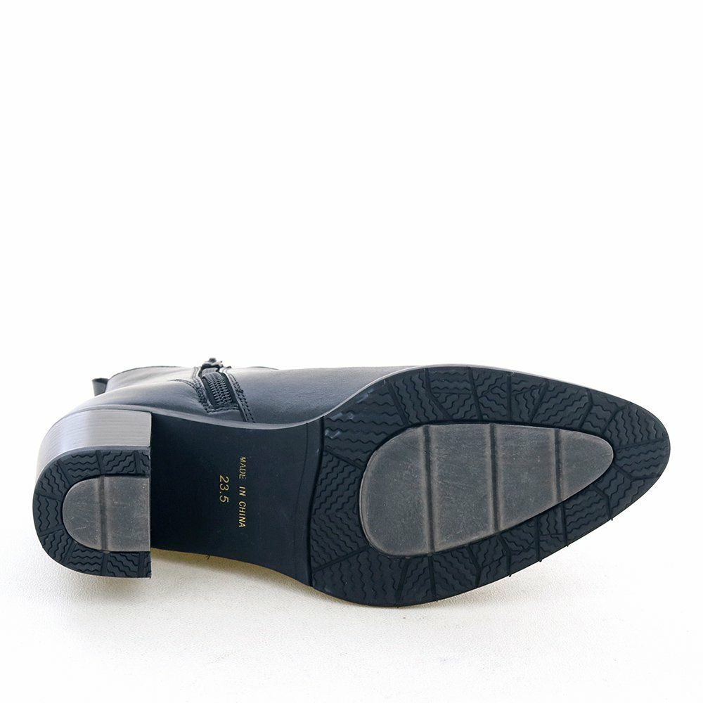 特にアイスバーンや雪道に強い防滑ソール