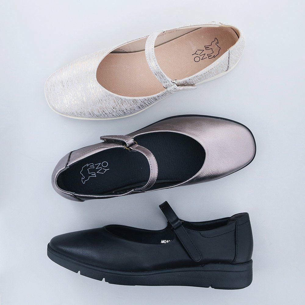 撥水｜ソフトレザーストラップシューズ