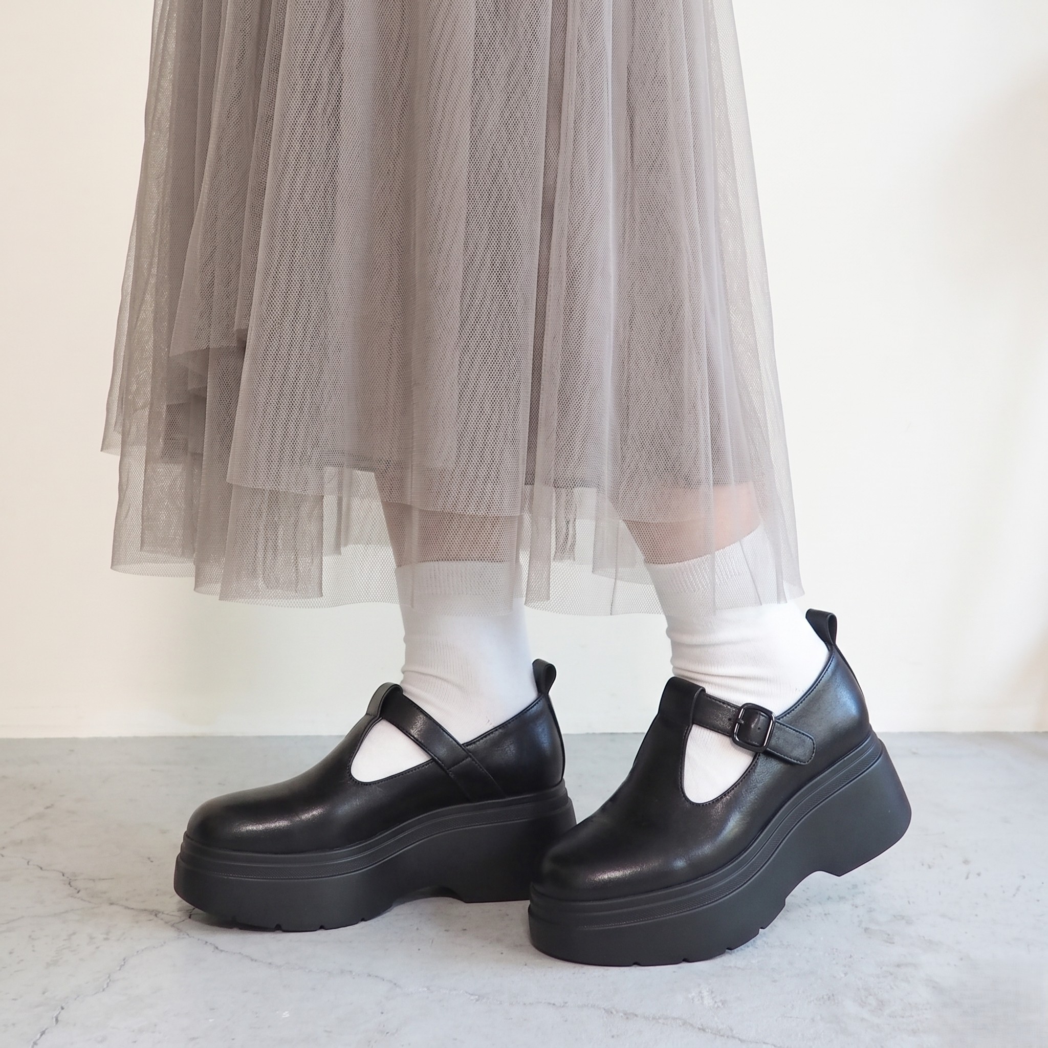 SALE】撥水｜厚底Tストラップシューズ（AY_2440059 