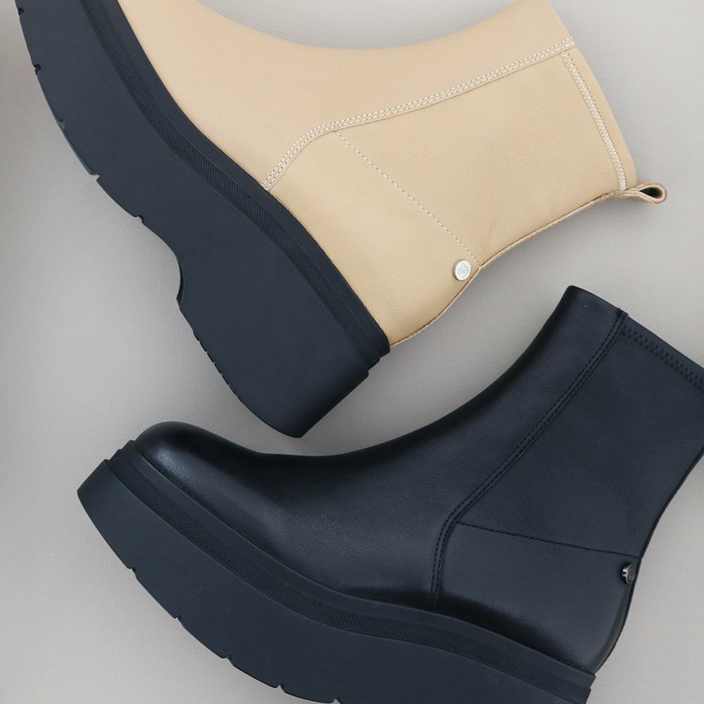 厚底ストレッチブーツ