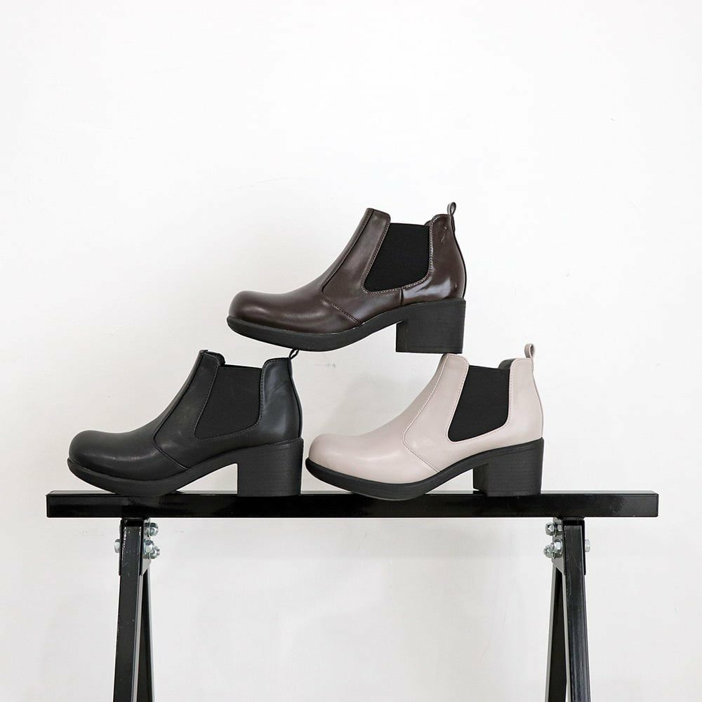 サイドゴアチャッカブーツ