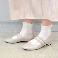 ベージュ