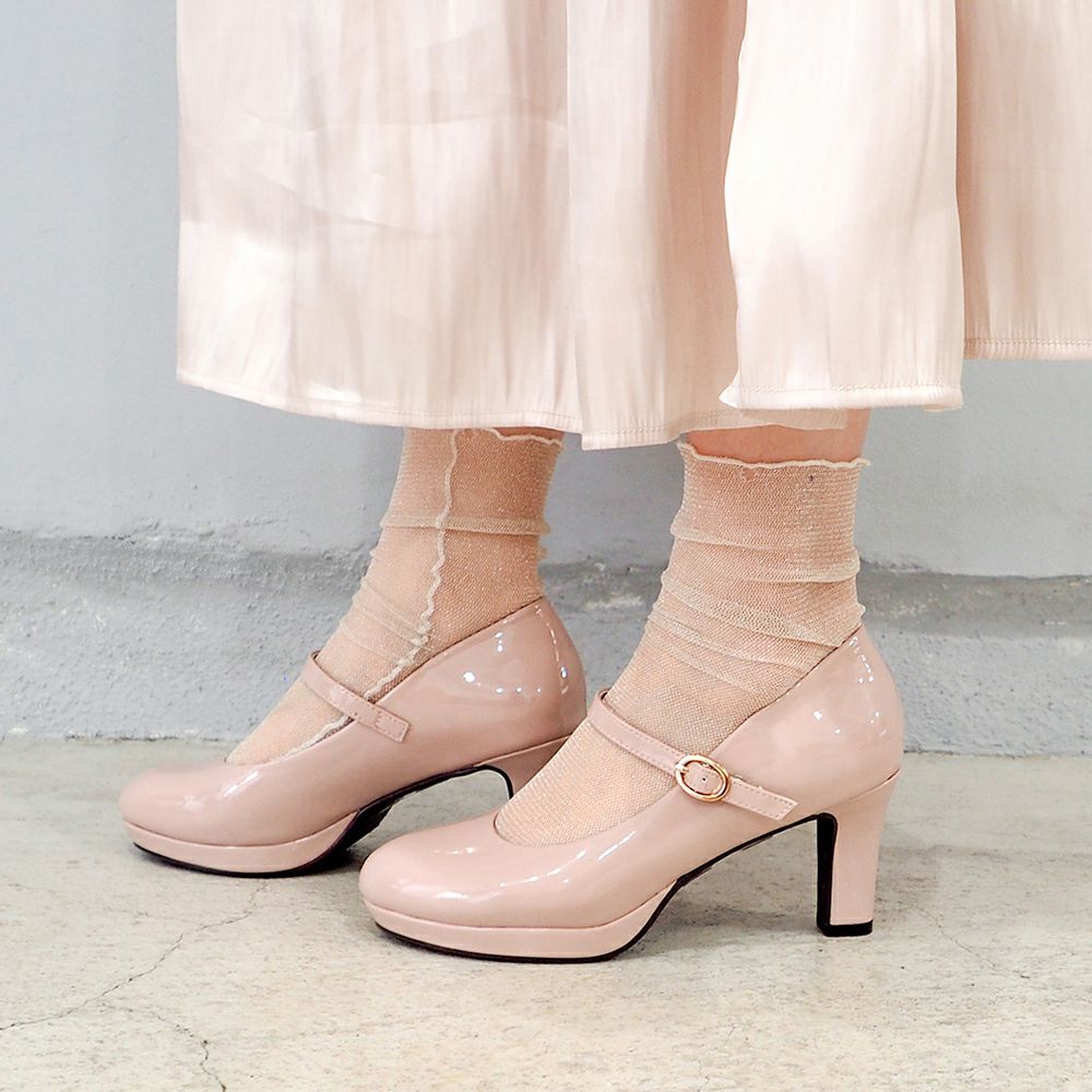 ピンクベージュ