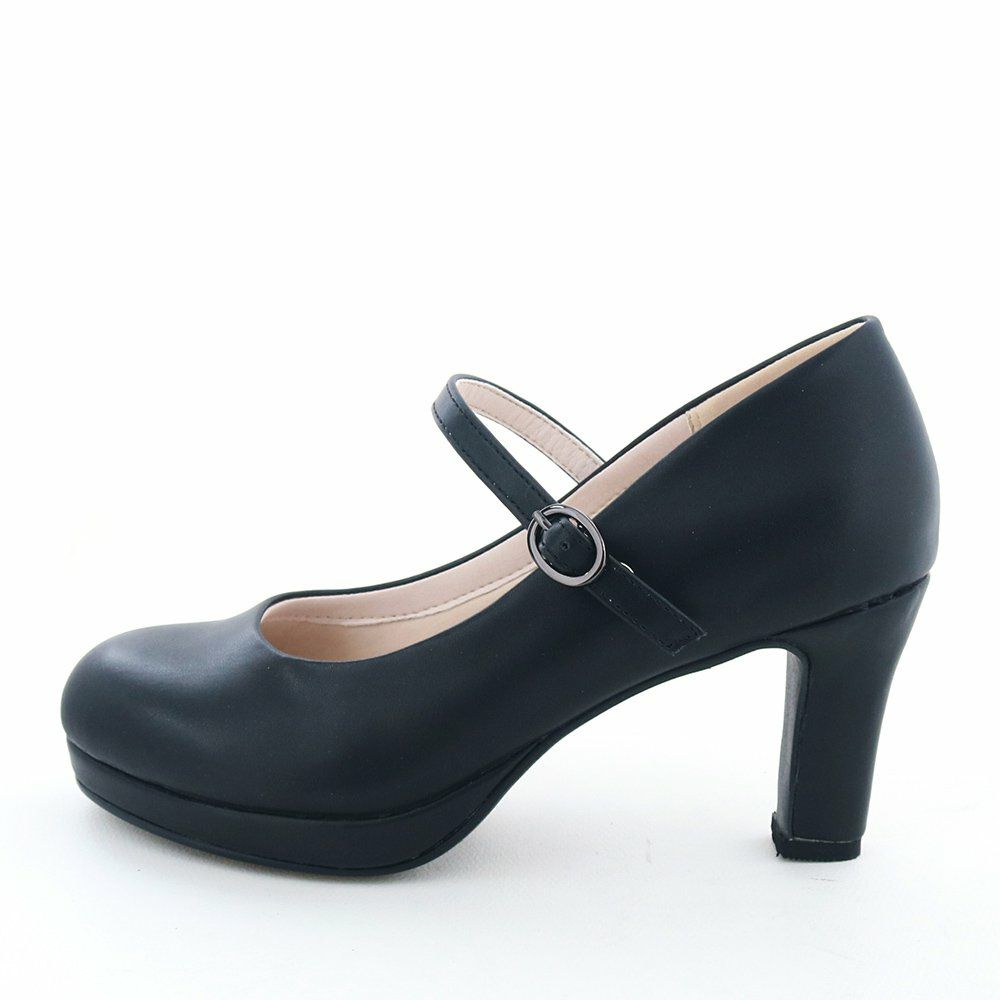 お呼ばれスタイルに好相性なハイヒールパンプス