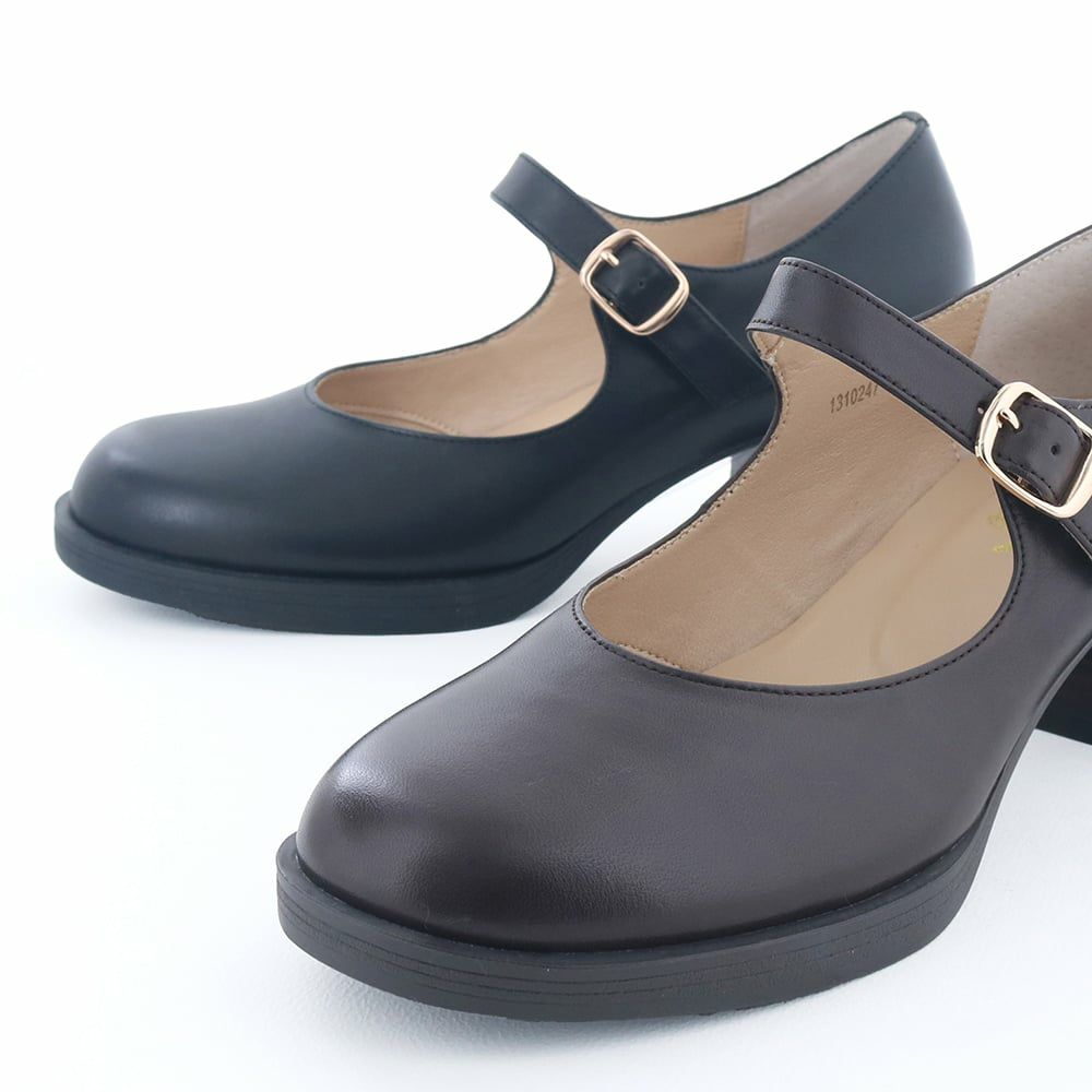 新色のダークブラウンは赤みを抑えたさっぱりカラーでオンタイムにも使いやすい