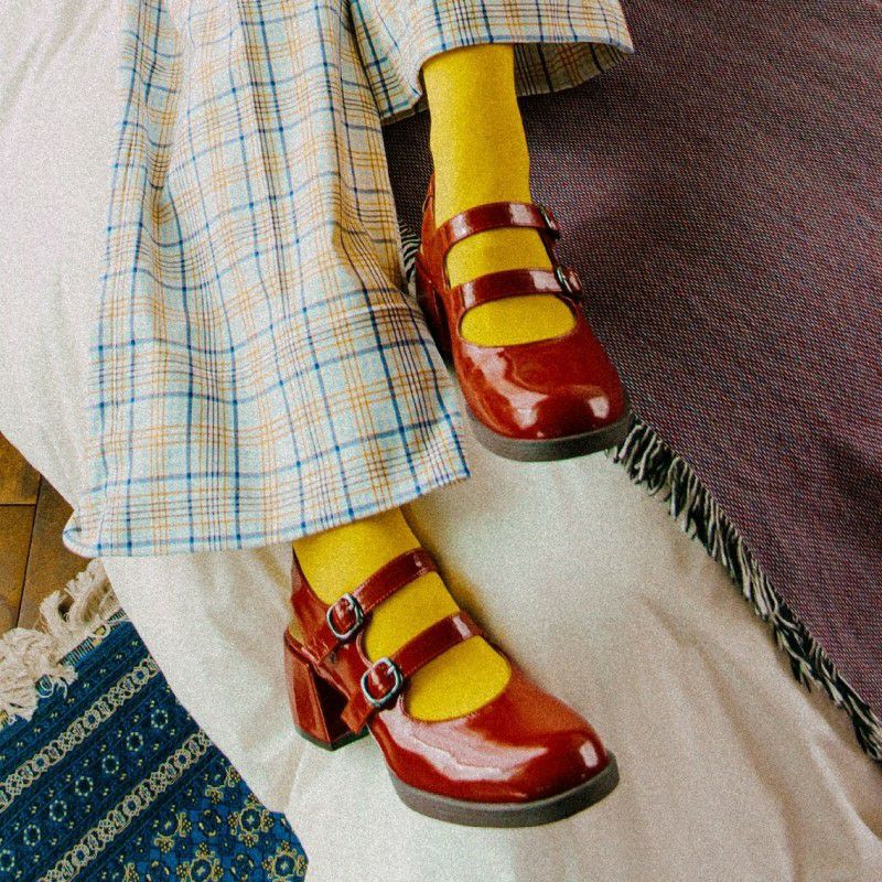 レッドブラウン