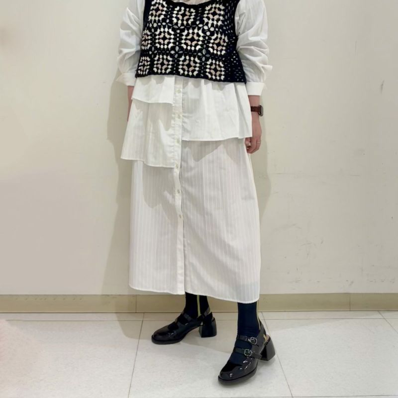 スタッフ着用：ブラック