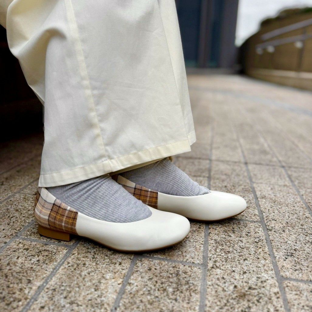 スタッフ着用：アイボリーコンビ