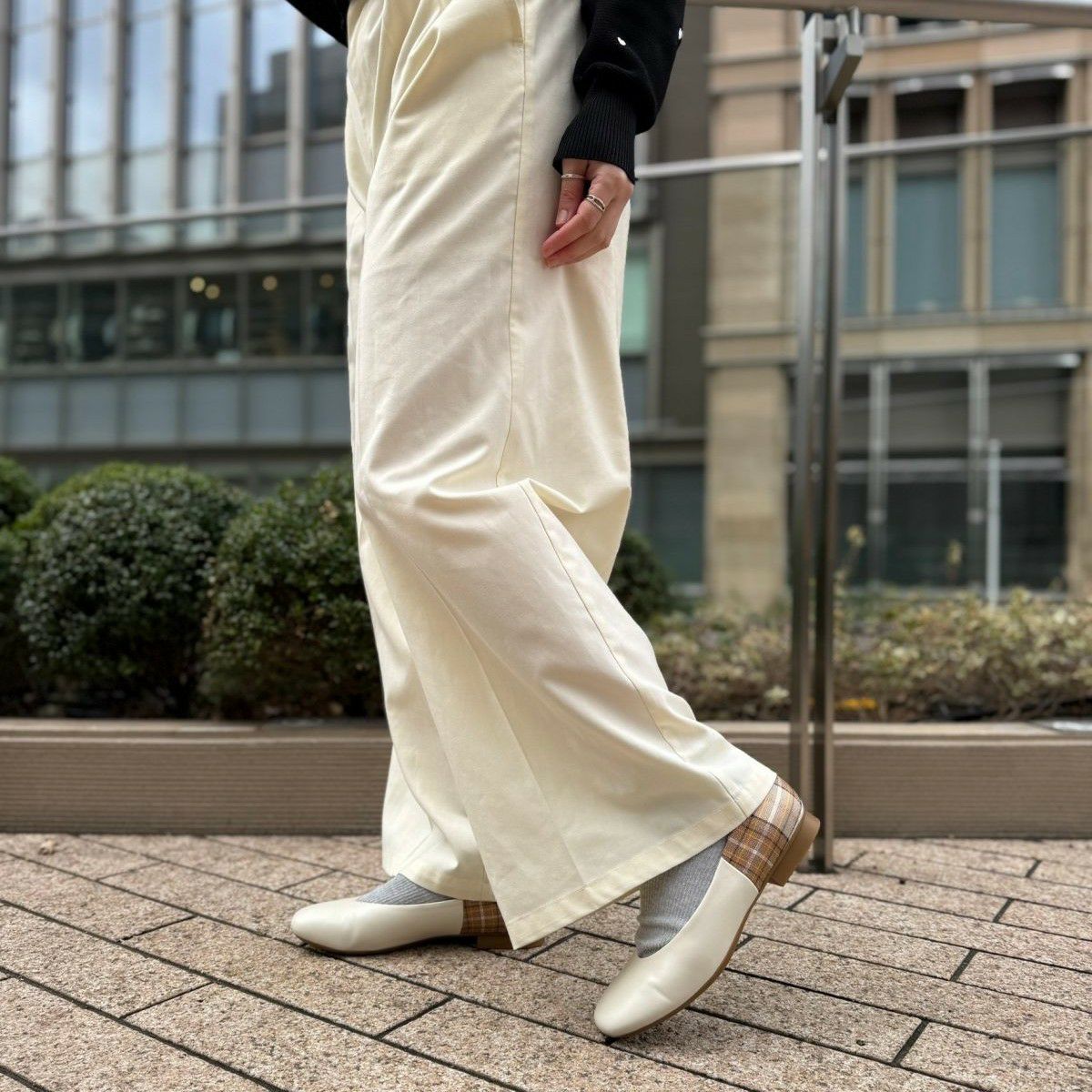 スタッフ着用：アイボリーコンビ