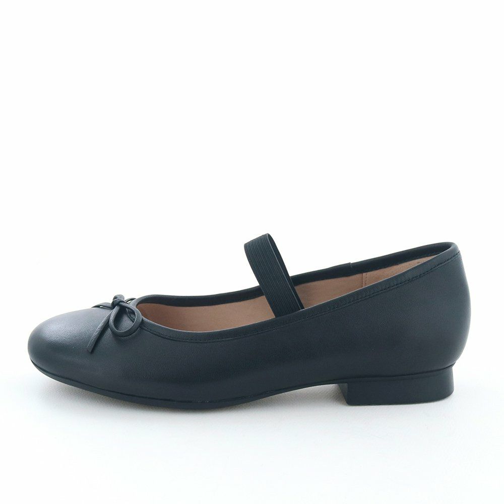 人気のバレエシューズから2025秋の新色が登場です