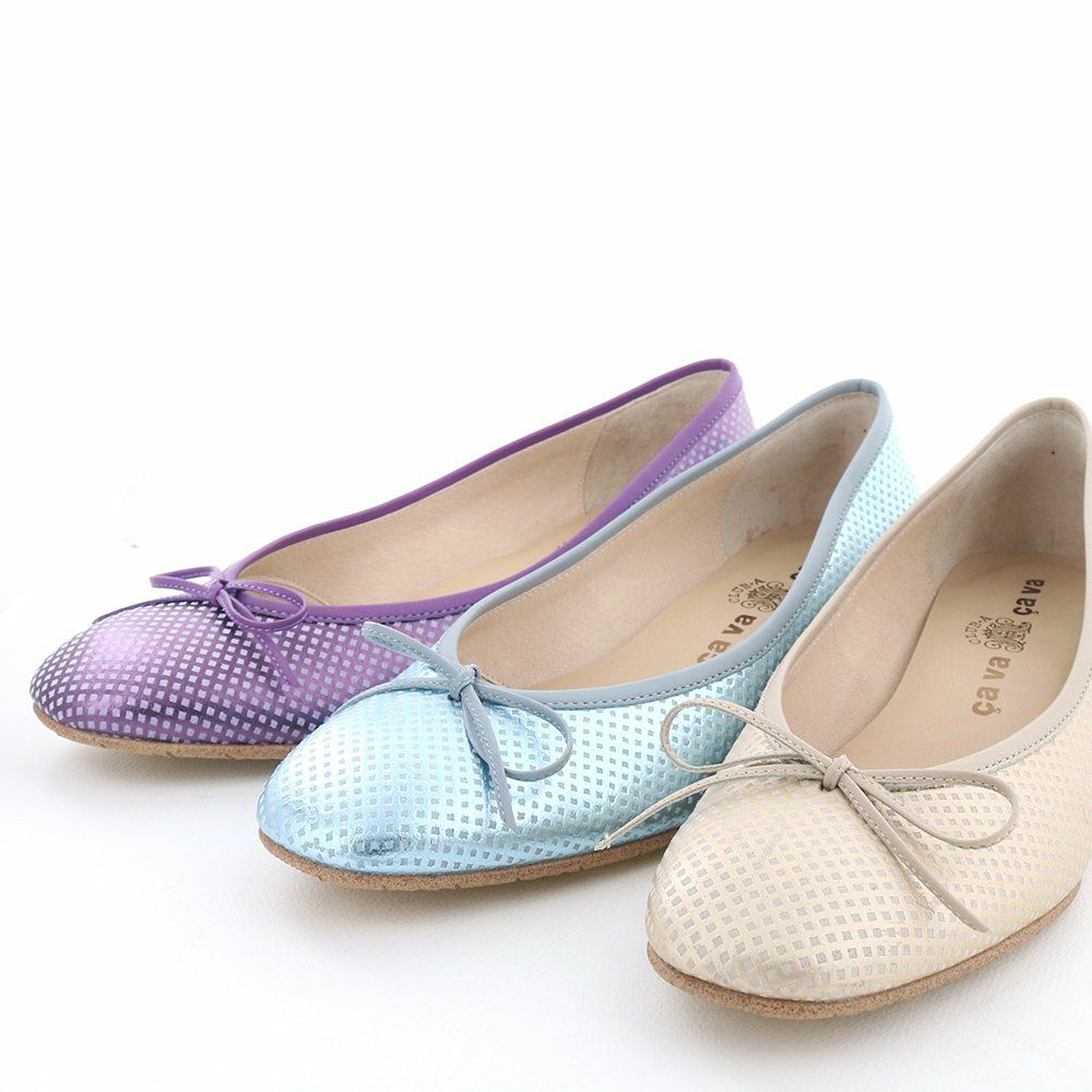 トレンドのメタリックカラーで一気に今年らしくなります