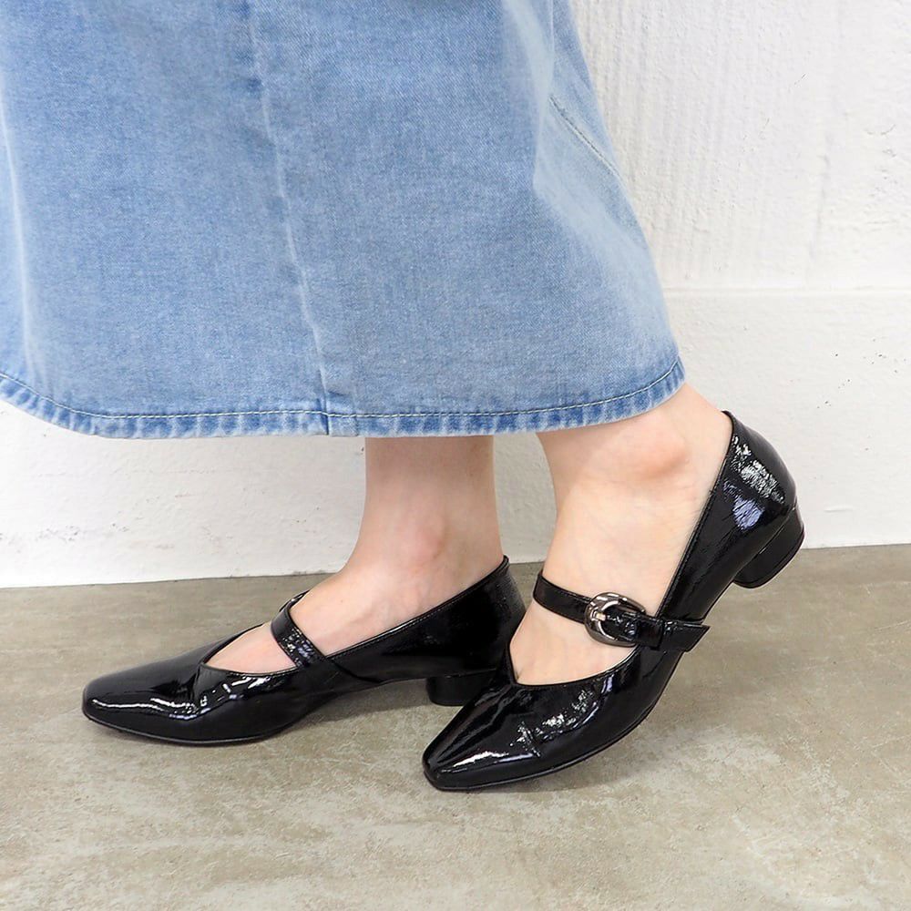 ブラックエナメル