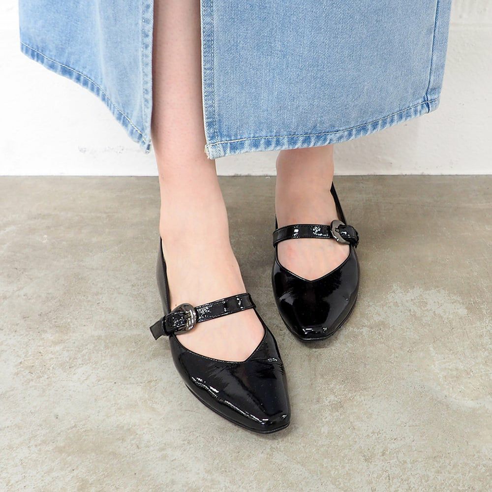 ブラックエナメル