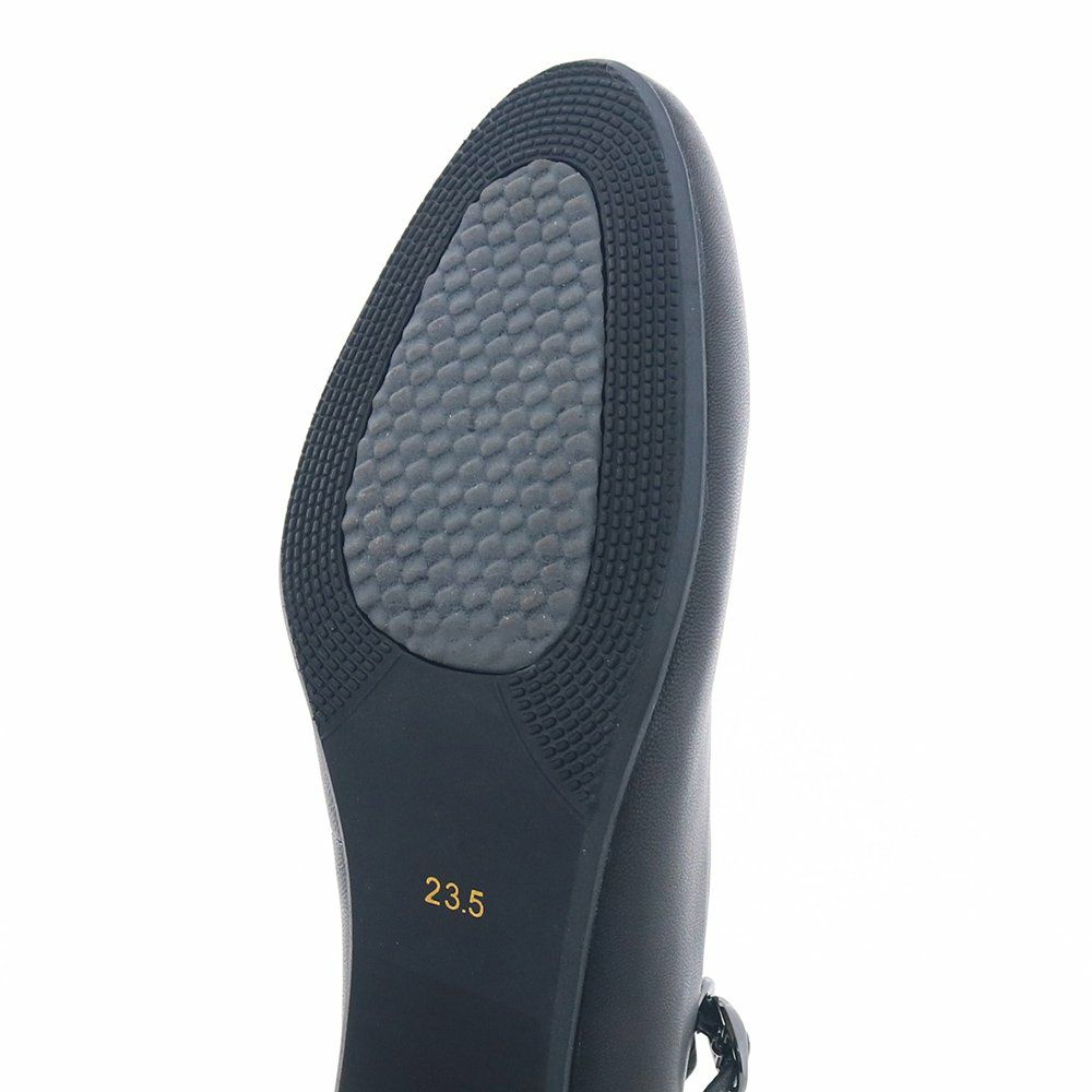 濡れた地面も安心な防滑ソール