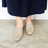 グレージュ