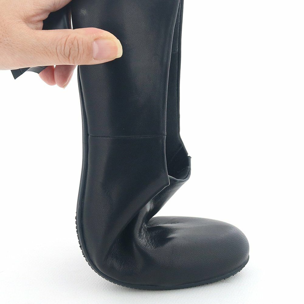 ソールの返りがよく、歩行しやすくなっています