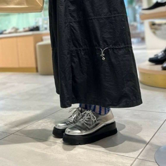 スタッフ着用：シルバー