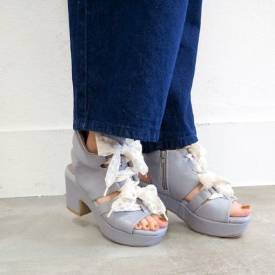 ドルチェアンドガッパーナ　リボンサンダル　お値下げしてみました 厚底グリッターリボンサンダル 8990007（サンダル）｜by