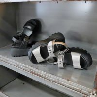 厚底ベルトサンダル