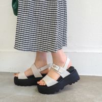 アイボリー