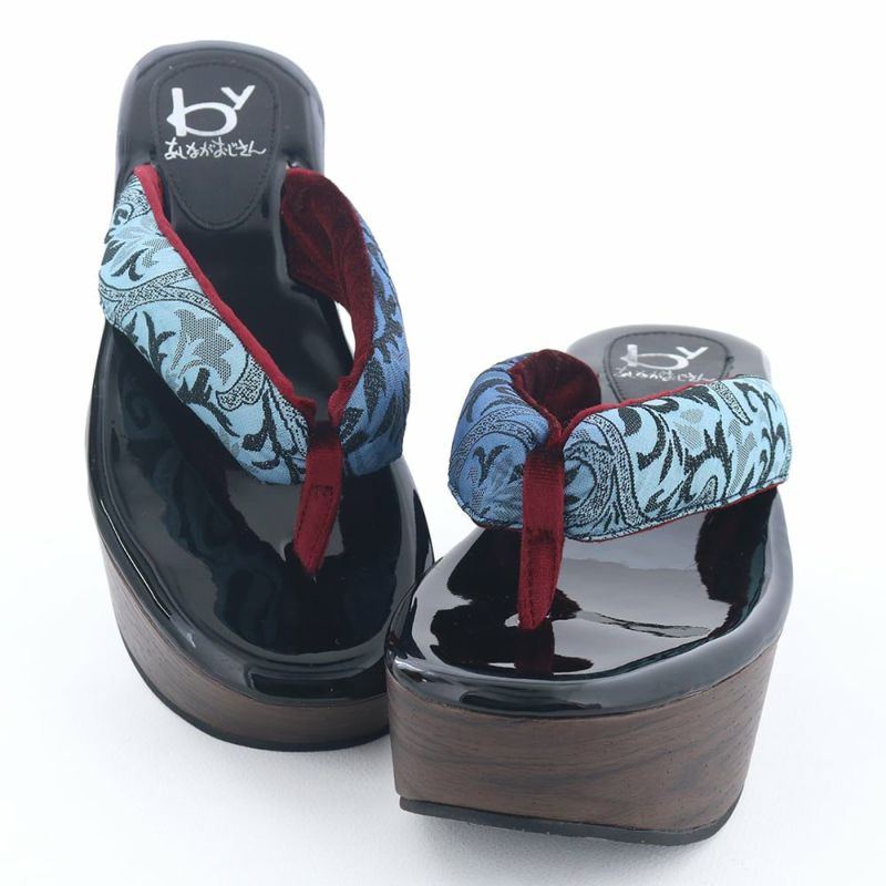 一部のショップ限定の別注カラー「ブルー」が登場です