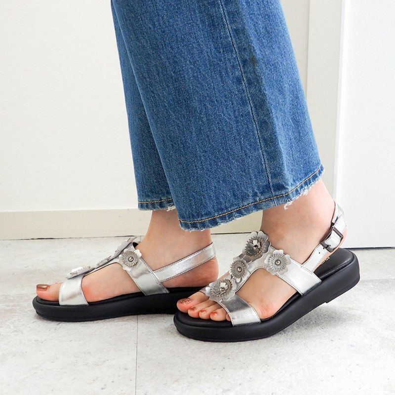 シルバー