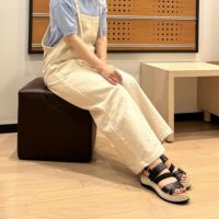 スタッフ着用：ブラック