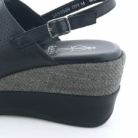 ヒールの高さ：約7.0cm