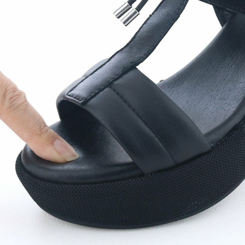 指先までふかふかなインソールクッション。足裏も痛くなりにくい