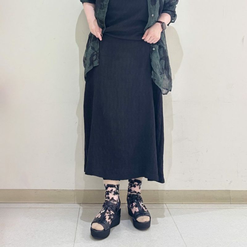 スタッフ着用：ブラック