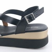 ヒールの高さ：約5.5cm