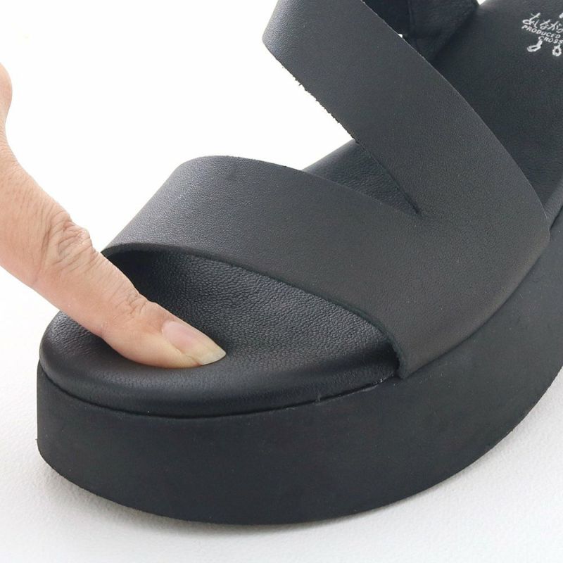 足裏全体がふわふわ。1日歩いても足裏が痛くなりにくい