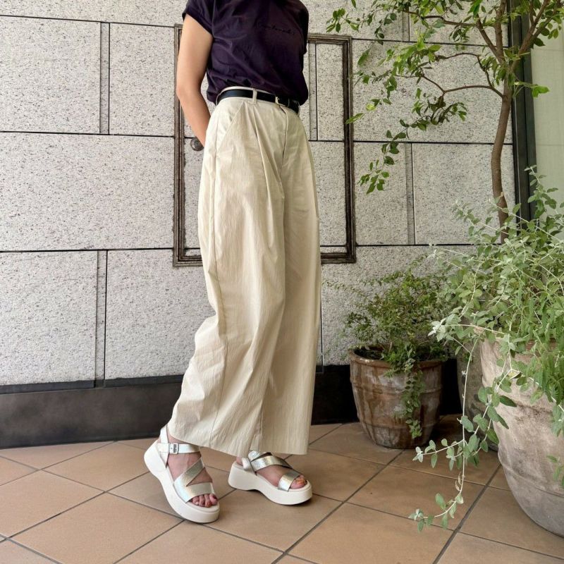 スタッフ着用：シルバー