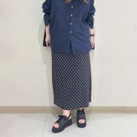 スタッフ着用：ブラック