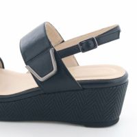 ヒールの高さ：約6.5cm