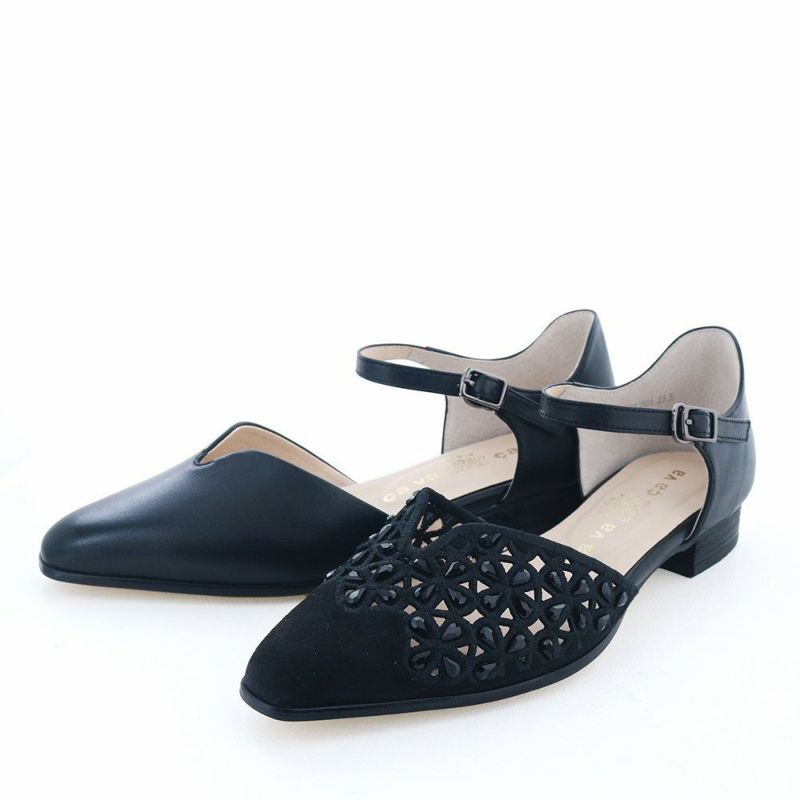 ブラックはスムースレザータイプもあります