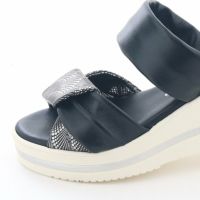 前底の厚さ：約2.5cm