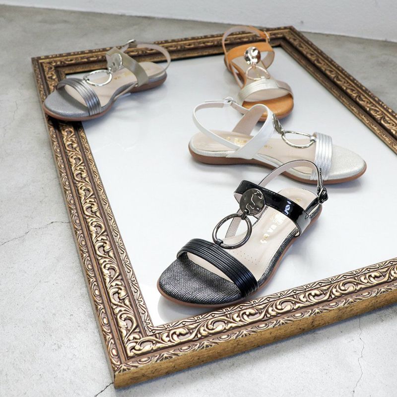 新品✨Sサイズ サヴァサヴァ バックスリングサンダル オフホワイト 白 新品✨Sサイズ サヴァサヴァ バックスリングサンダル オフ
