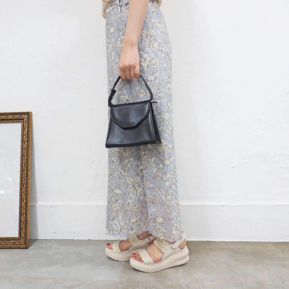 オフホワイト　※ソールのカラーは商品写真をご参照ください