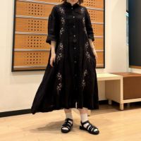 スタッフ着用：ブラック