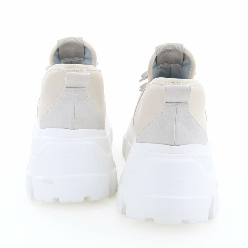 身長にプラス7cmでスタイルもしっかり底上げしてくれます