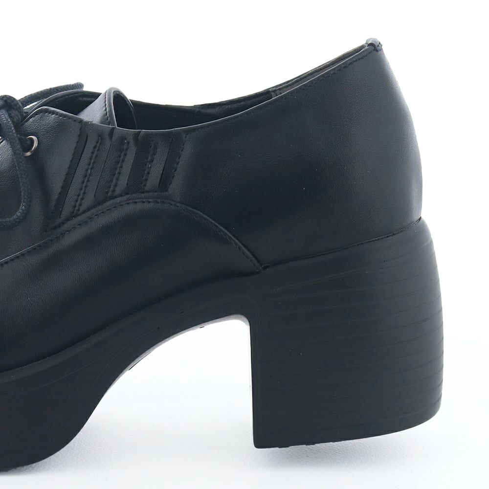 ヒールの高さ：約7.0cm